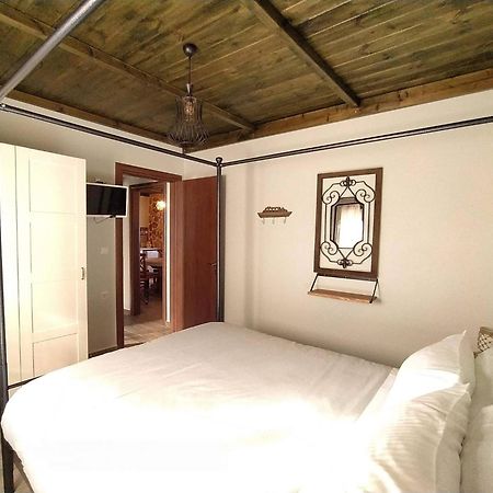Rustic House Apartment Embonas Exterior photo