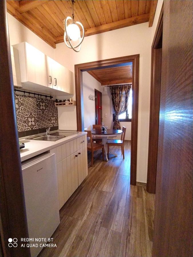 Rustic House Apartment Embonas Exterior photo