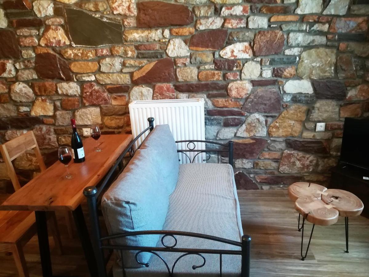 Rustic House Apartment Embonas Exterior photo